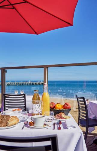 La Crémaillère · Hôtel Restaurant bord de mer à Courseulles-sur-Mer, Normandie