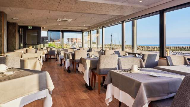 Hôtel Restaurant Calvados Bord de Mer · Restaurant La Crémaillère