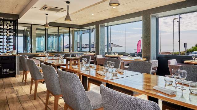 Hôtel Restaurant Calvados Bord de Mer · Restaurant La Crémaillère